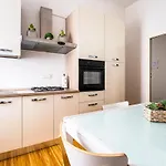 公寓 Exclusive 3 Bedrooms Near Duomo 米兰