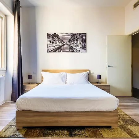 Exclusive 3 Bedrooms Near Duomo Mediolan